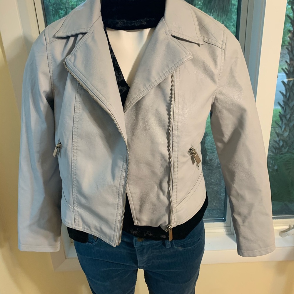 🐣New Look Petite Faux Grey Leather Moto Jacket - Picture 3 of 16